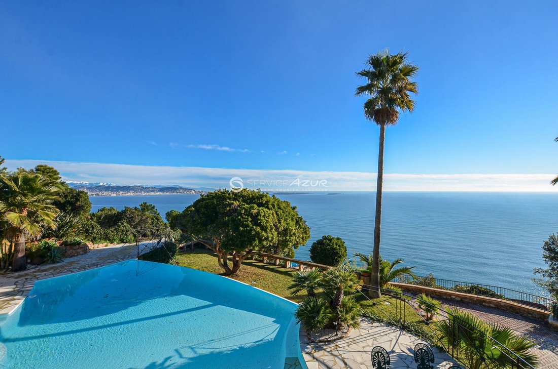 Villa in Théoule-sur-Mer, Provence-Alpes-Côte d'Azur, France 2 - 18644540