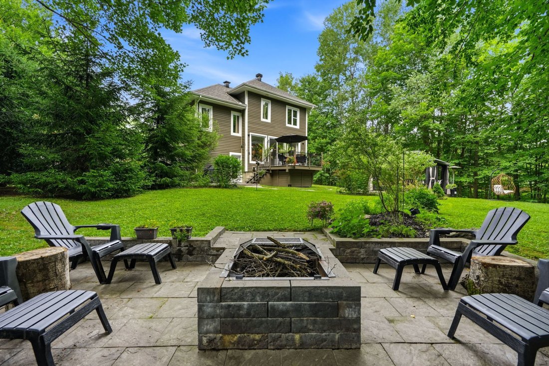 House in Lac-Brome, Quebec, Canada 2 - 18643569