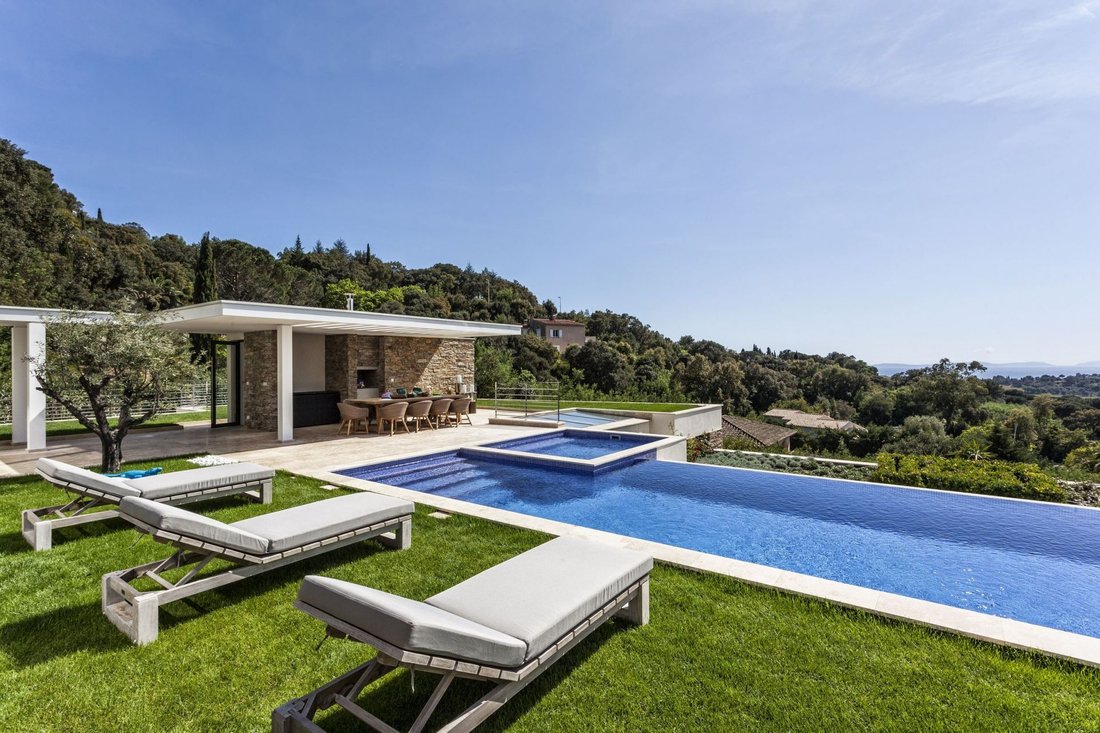 Villa in Zone Ouest Urbaine, Saint-Tropez, France 1 - 18644976