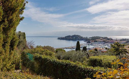 Villa in Saint-Jean-Cap-Ferrat, Provence-Alpes-Côte d'Azur, France 1