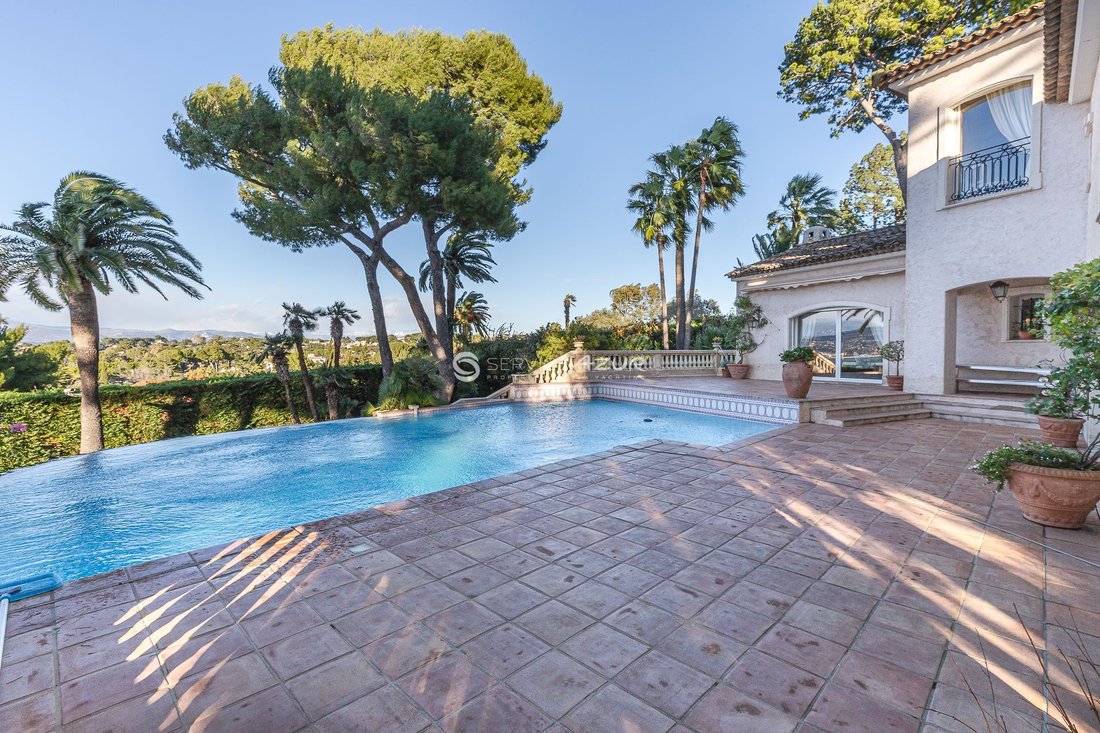 Villa in Vieille Ville, Antibes, France 3 - 18645296
