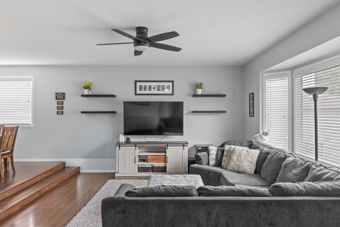 House in Kelowna, British Columbia, Canada 4 - 18642720