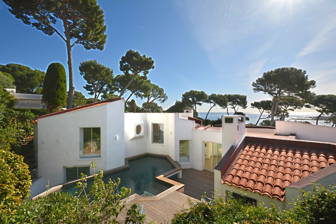 Villa in Vieille Ville, Antibes, France 1 - 18644722