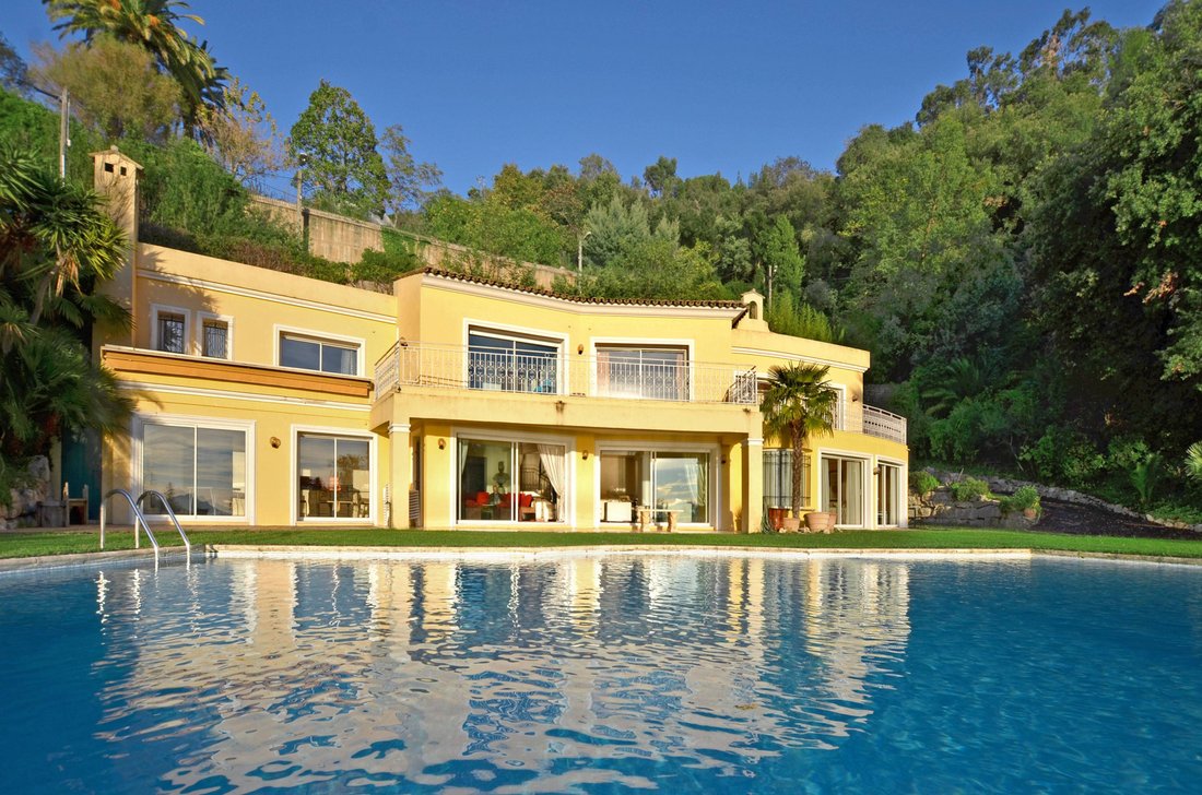 Villa in Cannes, Provence-Alpes-Côte d'Azur, France 1 - 18644528