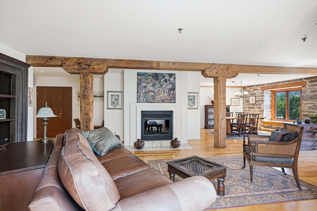 Condo in Montréal, Quebec, Canada 3 - 18643663