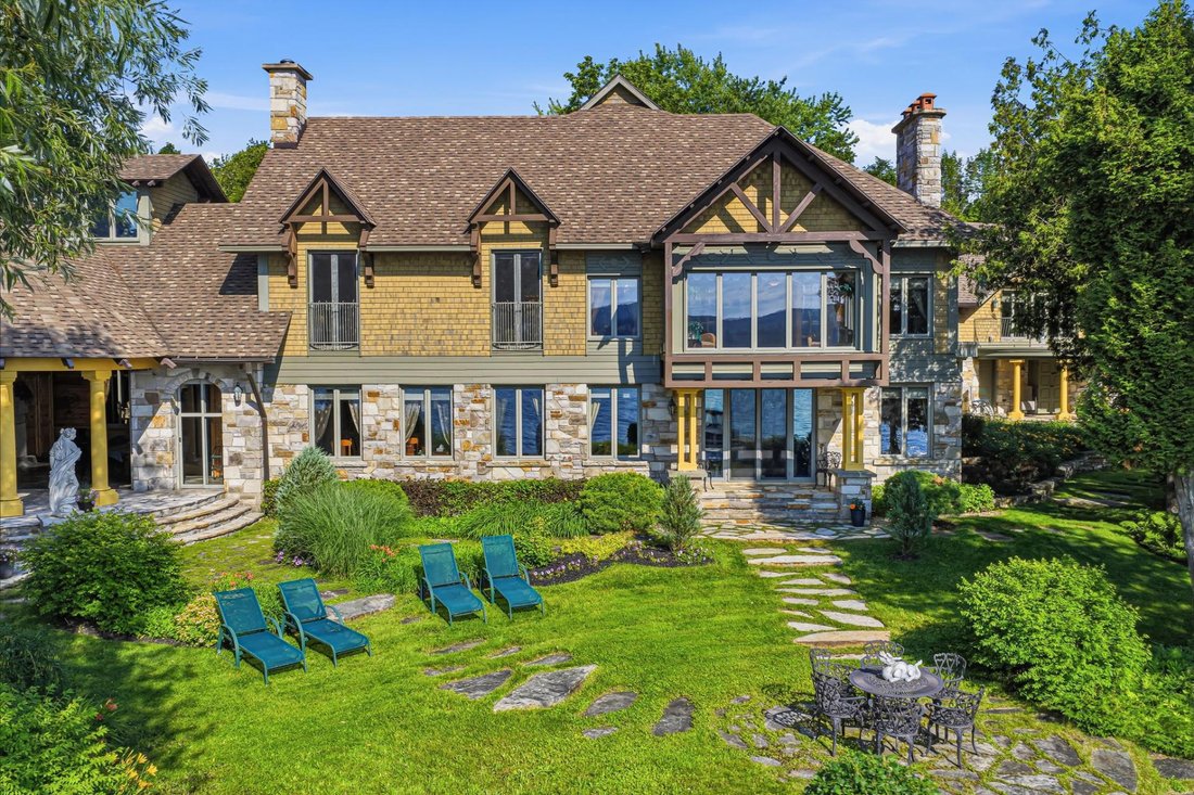 House in Magog, Quebec, Canada 5 - 18643452