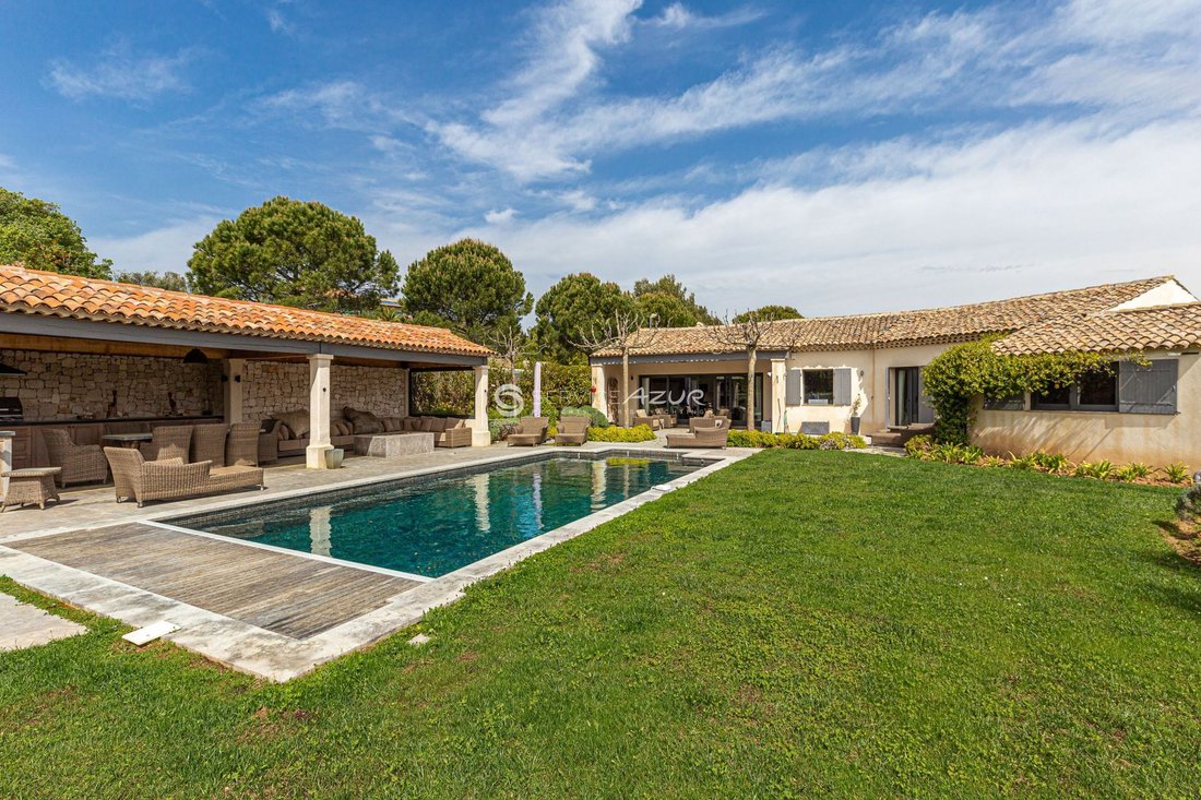 Villa in Mougins, Provence-Alpes-Côte d'Azur, France 4 - 18645033