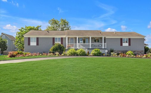 House in Bay Shore, New York, United States 1