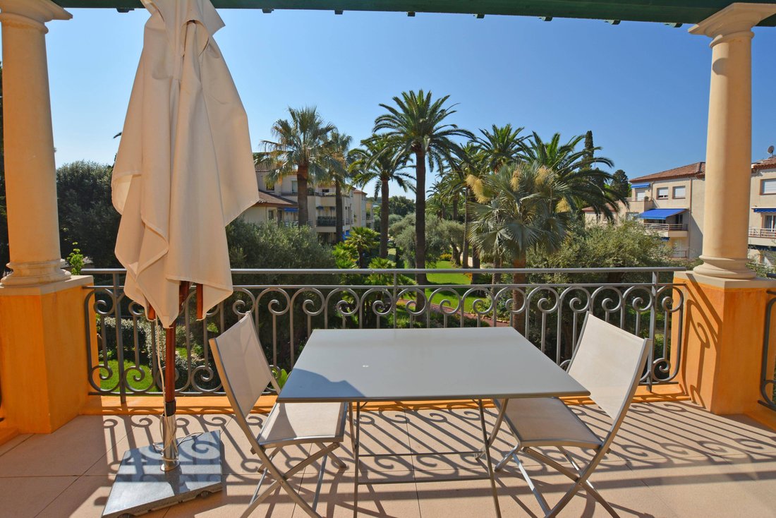 Apartment in Vieille Ville, Antibes, France 1 - 18644173