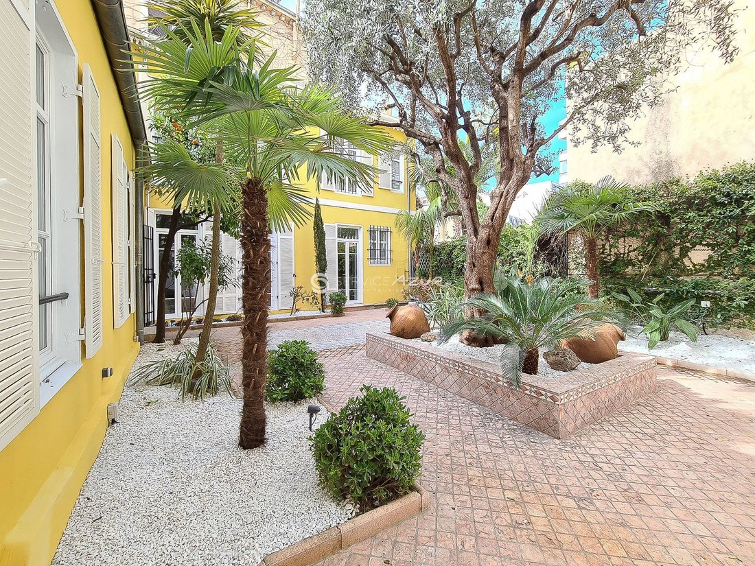Villa in Cannes, Provence-Alpes-Côte d'Azur, France 2 - 18645119