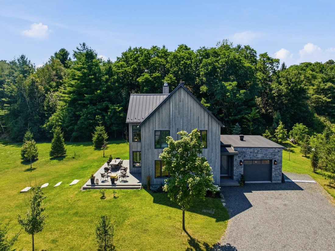 House in Waterloo, Quebec, Canada 1 - 17731092