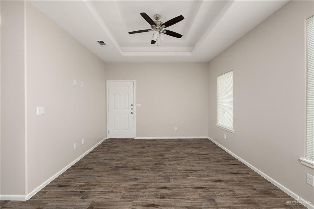 Edinburg, Texas, United States 4 - 18645479