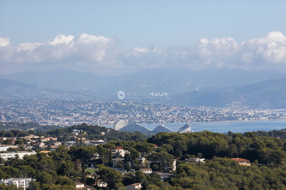 Villa in Centre, Vallauris, France 3 - 18645069