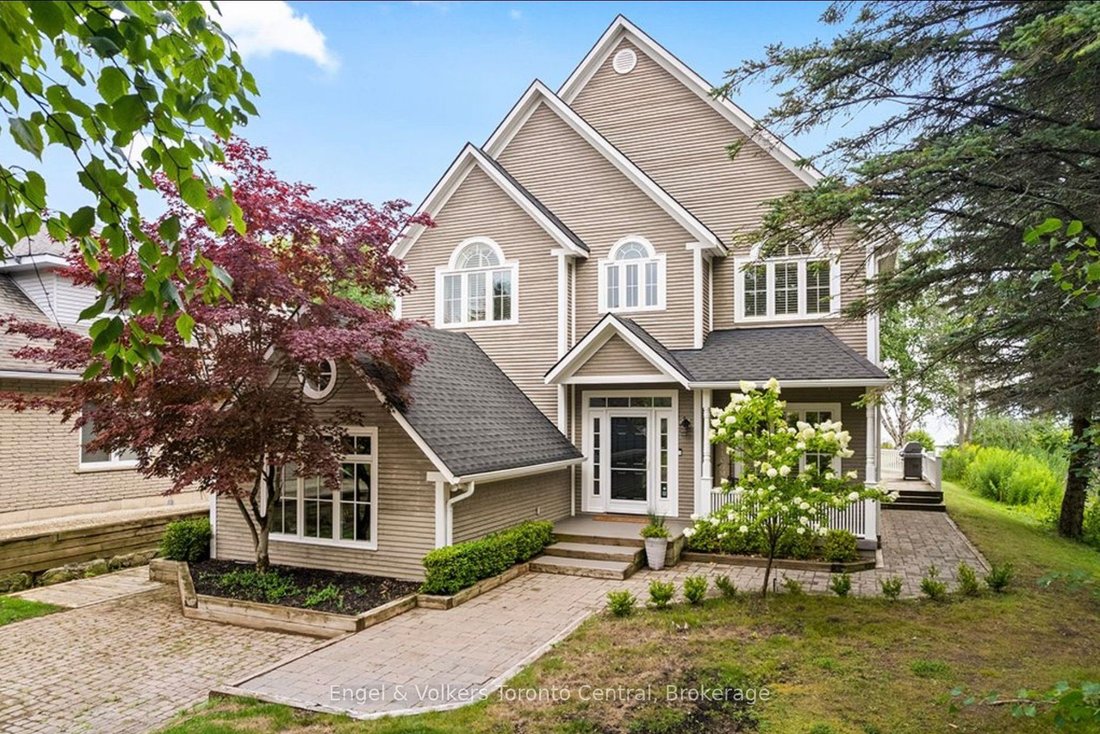 House in Collingwood, Ontario, Canada 3 - 18643095