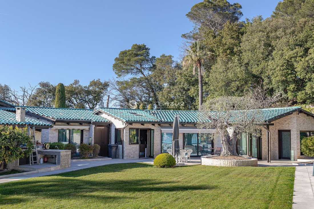 Villa in Mougins, Provence-Alpes-Côte d'Azur, France 4 - 18644934