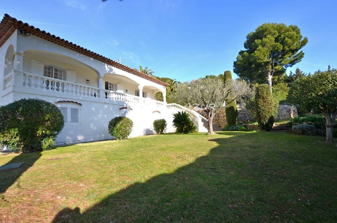 Villa in Cannes, Provence-Alpes-Côte d'Azur, France 2 - 18644534