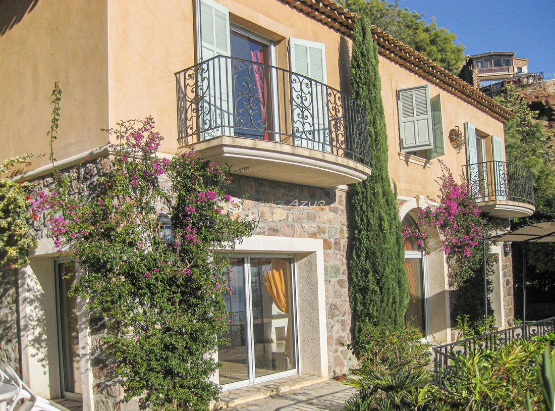 Villa in Théoule-sur-Mer, Provence-Alpes-Côte d'Azur, France 3 - 18644592