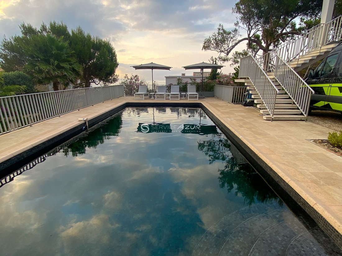 Villa in Vieille Ville, Antibes, France 2 - 18645109