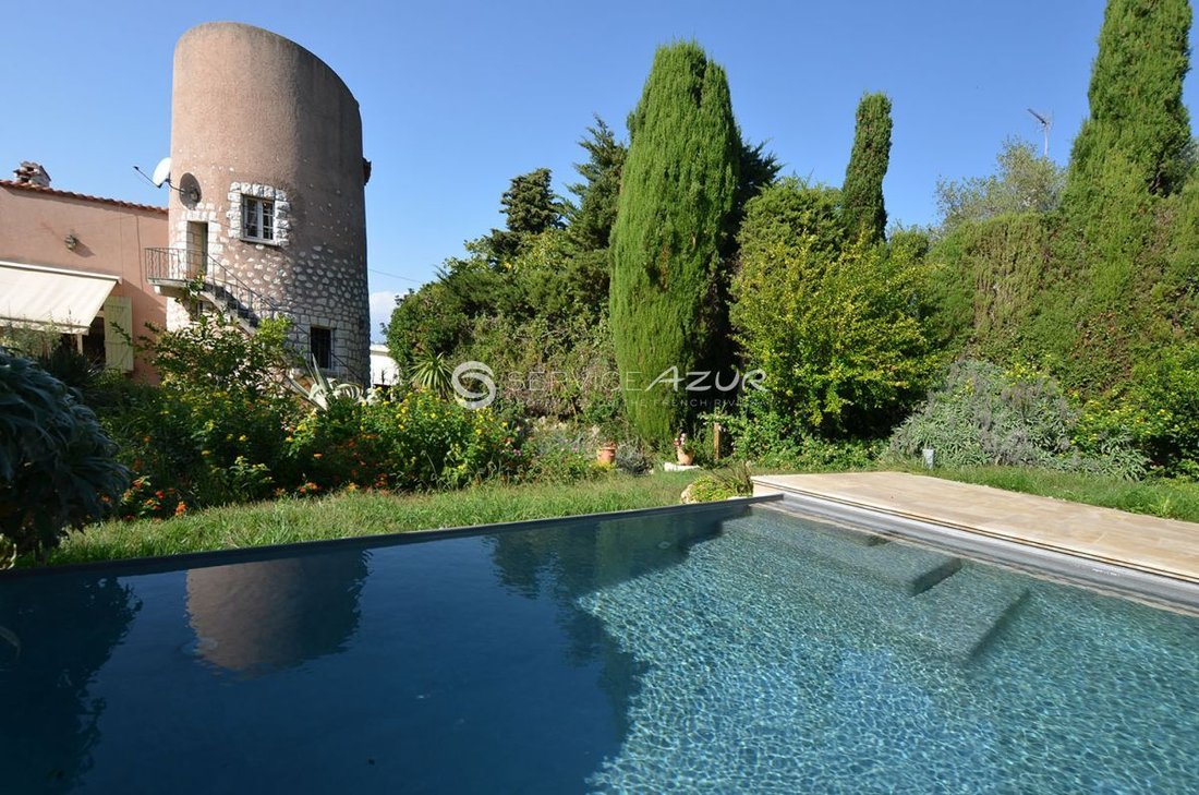 Villa in Vieille Ville, Antibes, France 3 - 18644469