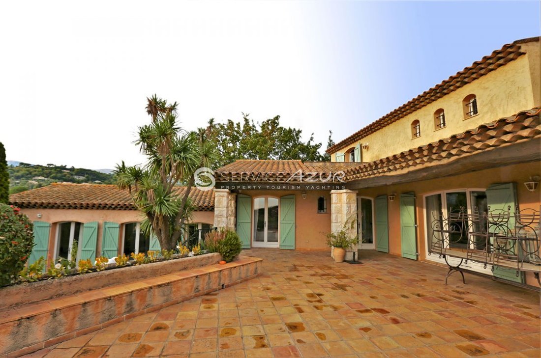 Villa in Saint-Paul-de-Vence, Provence-Alpes-Côte d'Azur, France 2 - 18644893