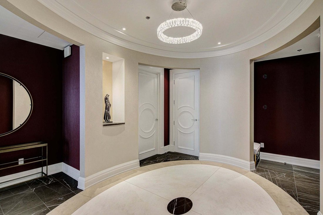 Condo in Montréal, Quebec, Canada 5 - 18643354