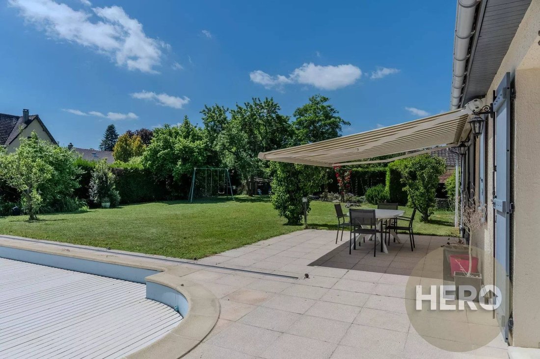 House in Jouars-Pontchartrain, Ile-de-France, France 1 - 16074054
