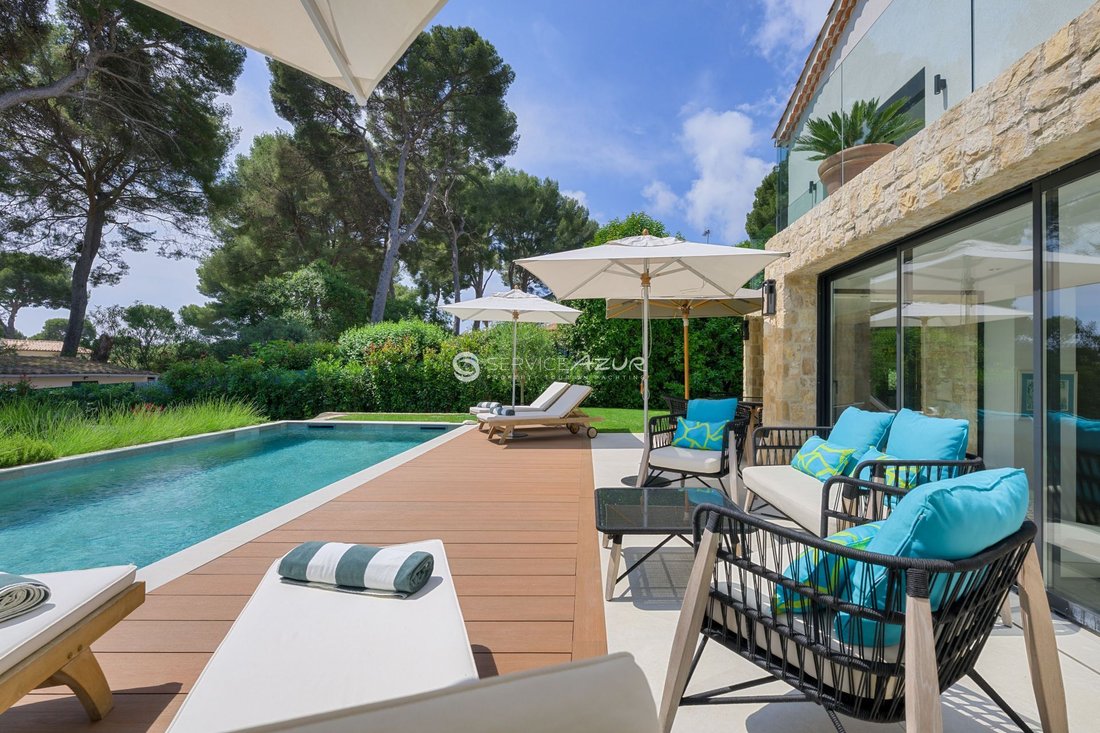 Villa in Vieille Ville, Antibes, France 5 - 18645285
