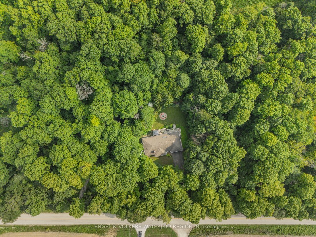 House in Wilmot, Ontario, Canada 4 - 18642580