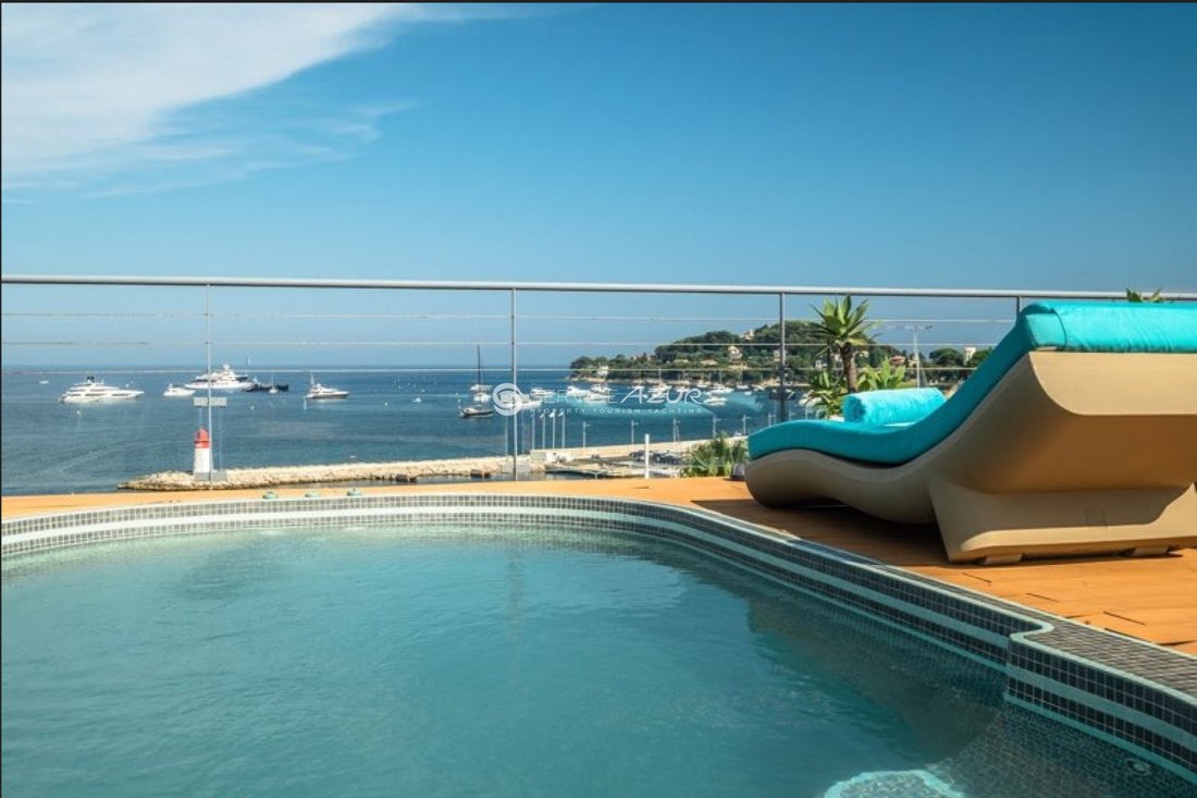 Villa in Saint-Jean-Cap-Ferrat, Provence-Alpes-Côte d'Azur, France 3 - 18644761
