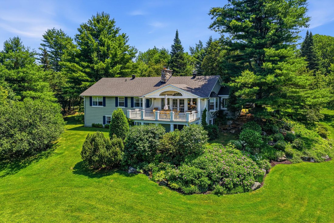 House in Magog, Quebec, Canada 2 - 18643210