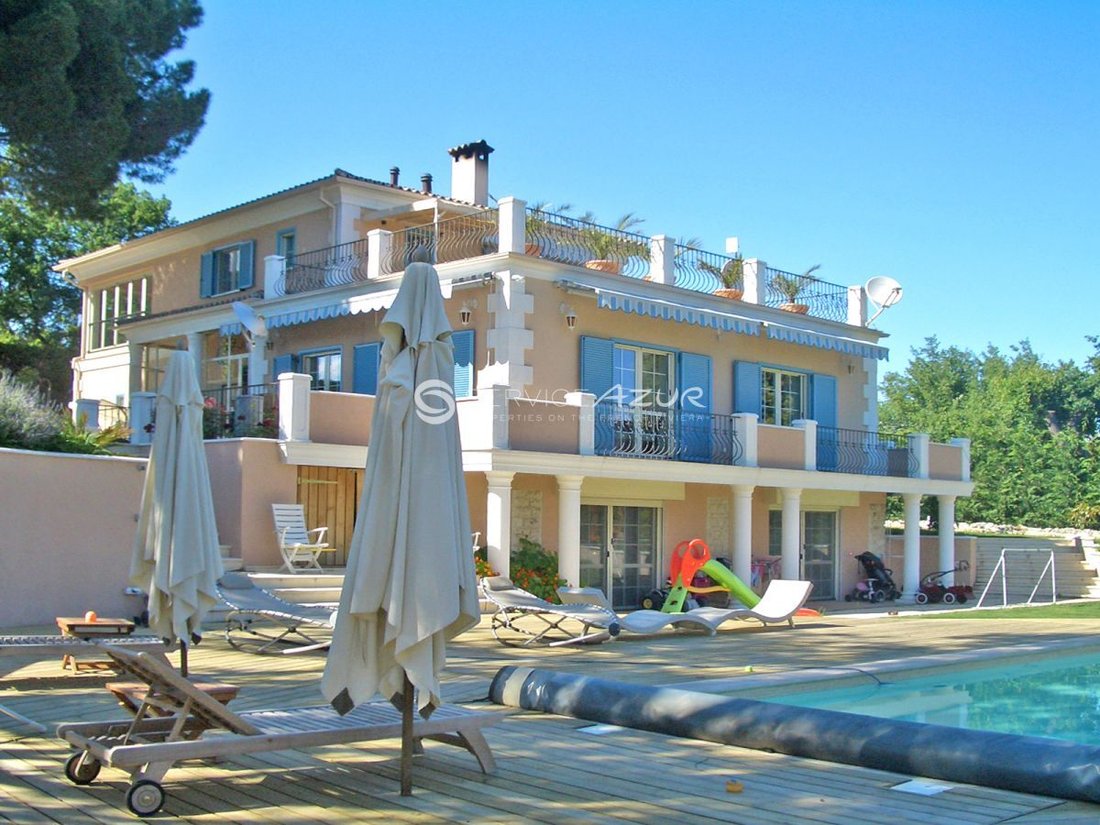 Villa in Saint-Paul-de-Vence, Provence-Alpes-Côte d'Azur, France 2 - 18644700