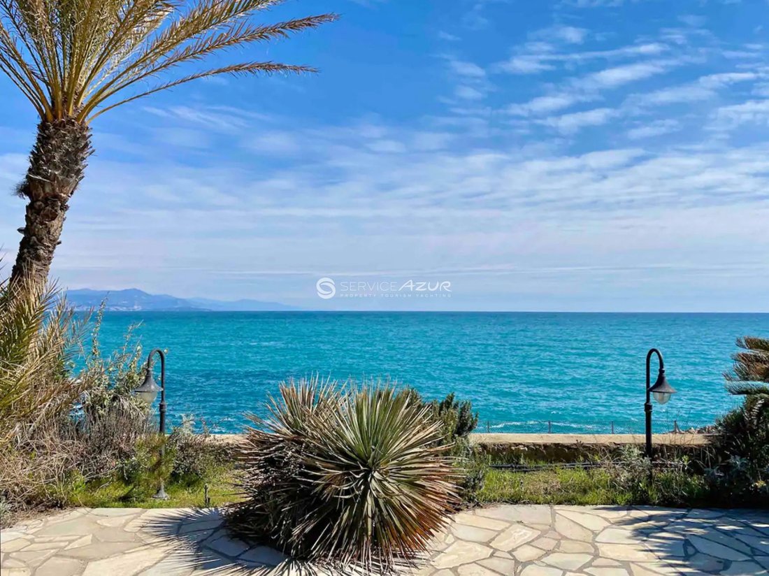 Villa in Vieille Ville, Antibes, France 2 - 18644919
