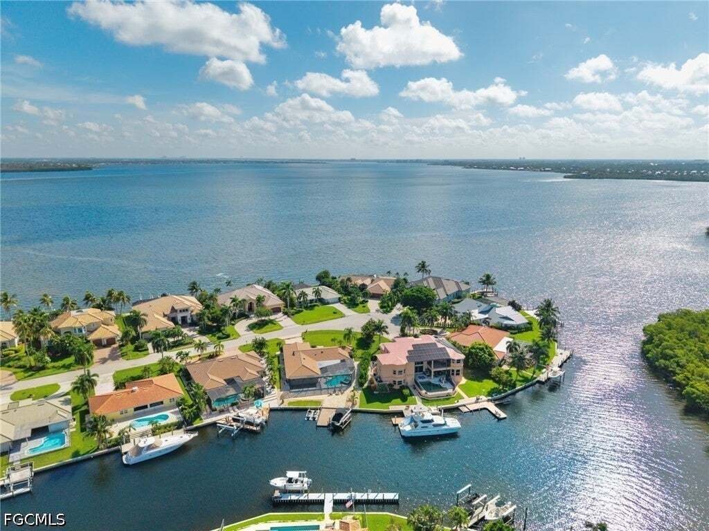 House in Fort Myers, Florida, United States 3 - 18616982