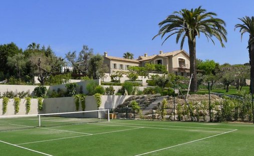 Villa in Vieille Ville, Antibes, France 1