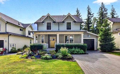 House in Lindell Beach, British Columbia, Canada 1