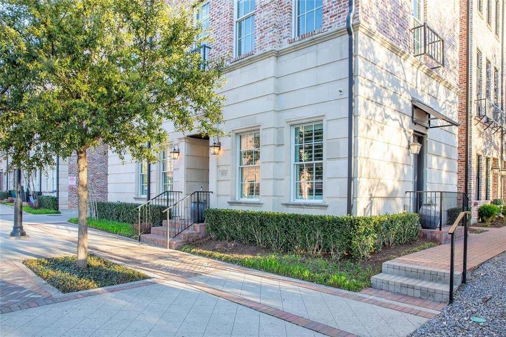 Townhouse in Addison, Texas, United States 3 - 18647212