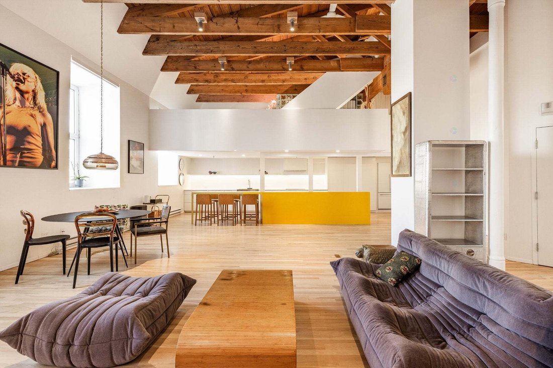 Condo in Montréal, Quebec, Canada 1 - 18643818