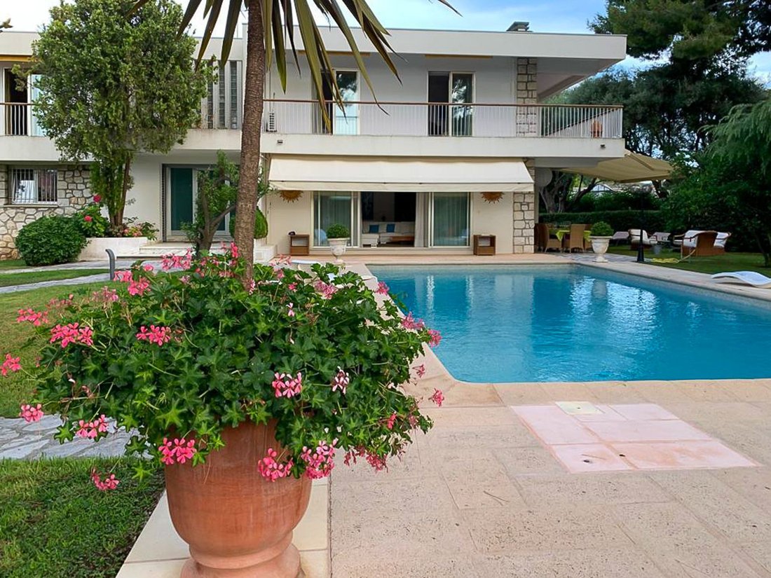 Villa in Vieille Ville, Antibes, France 1 - 18645221