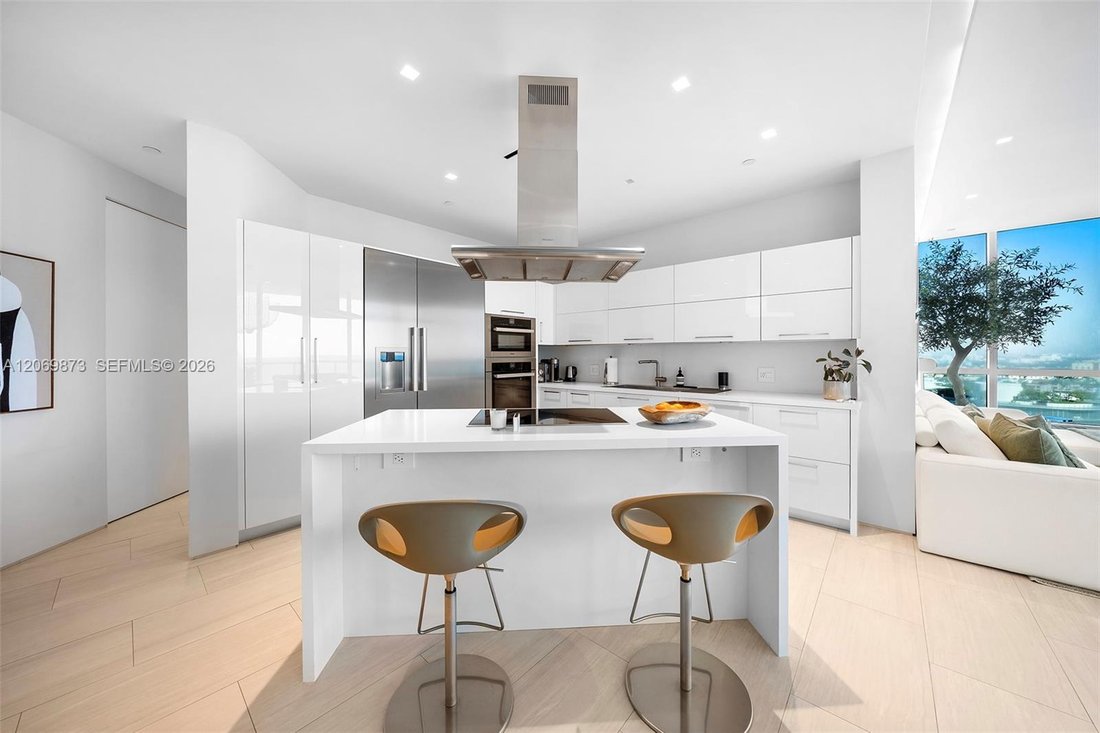 Appartement à Miami Beach, Floride, États-Unis 3 - 18646980