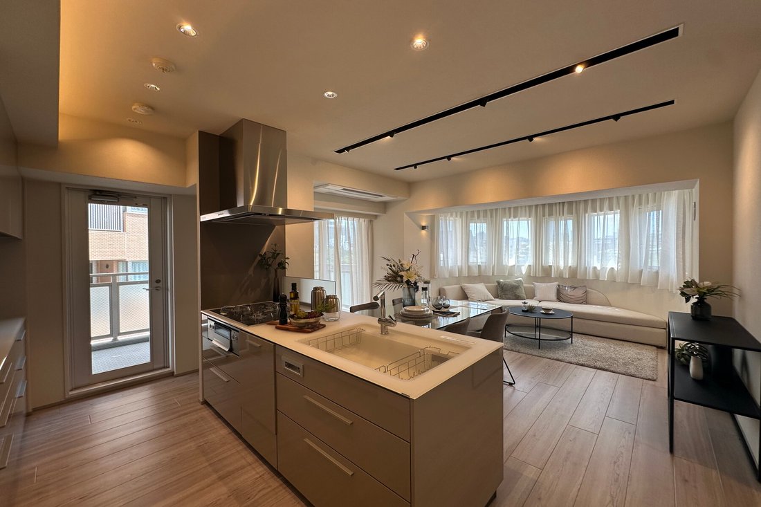 Condo in Minato City, Tokyo, Japan 1 - 18648631