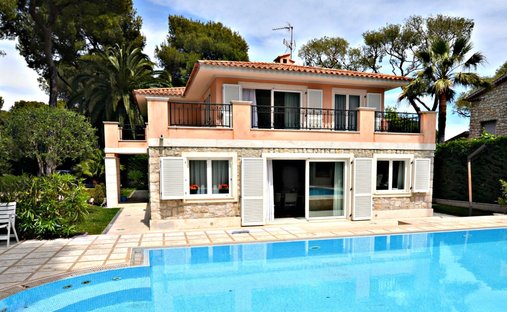 Villa in Saint-Jean-Cap-Ferrat, Provence-Alpes-Côte d'Azur, France 1