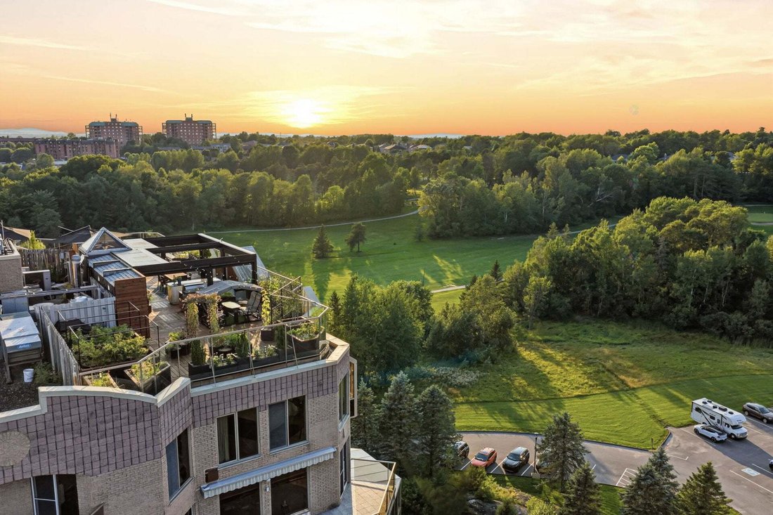 Condo in Sherbrooke, Quebec, Canada 3 - 18643389