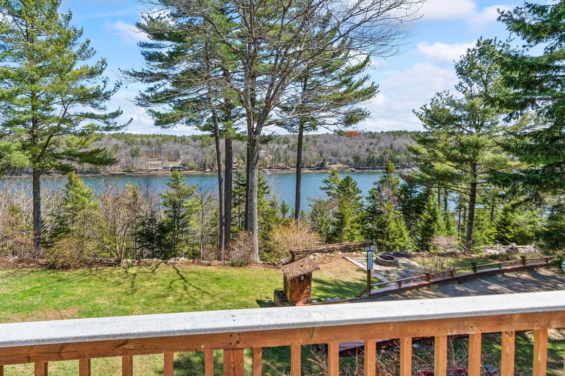 Wiscasset, Maine, United States 5 - 18642599