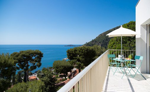 Villa in Èze, Provence-Alpes-Côte d'Azur, France 1