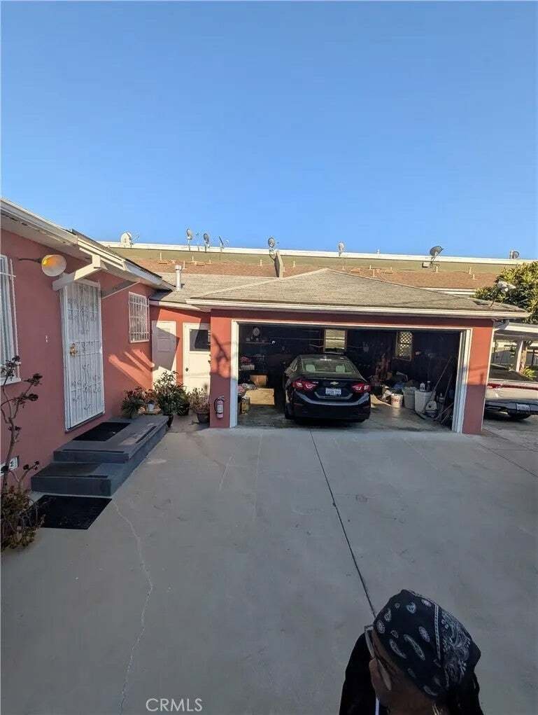 Inglewood, California, United States 4 - 18646585