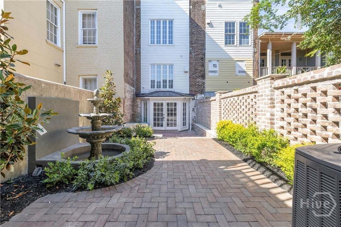 Townhouse in Savannah, Georgia, United States 3 - 18646731