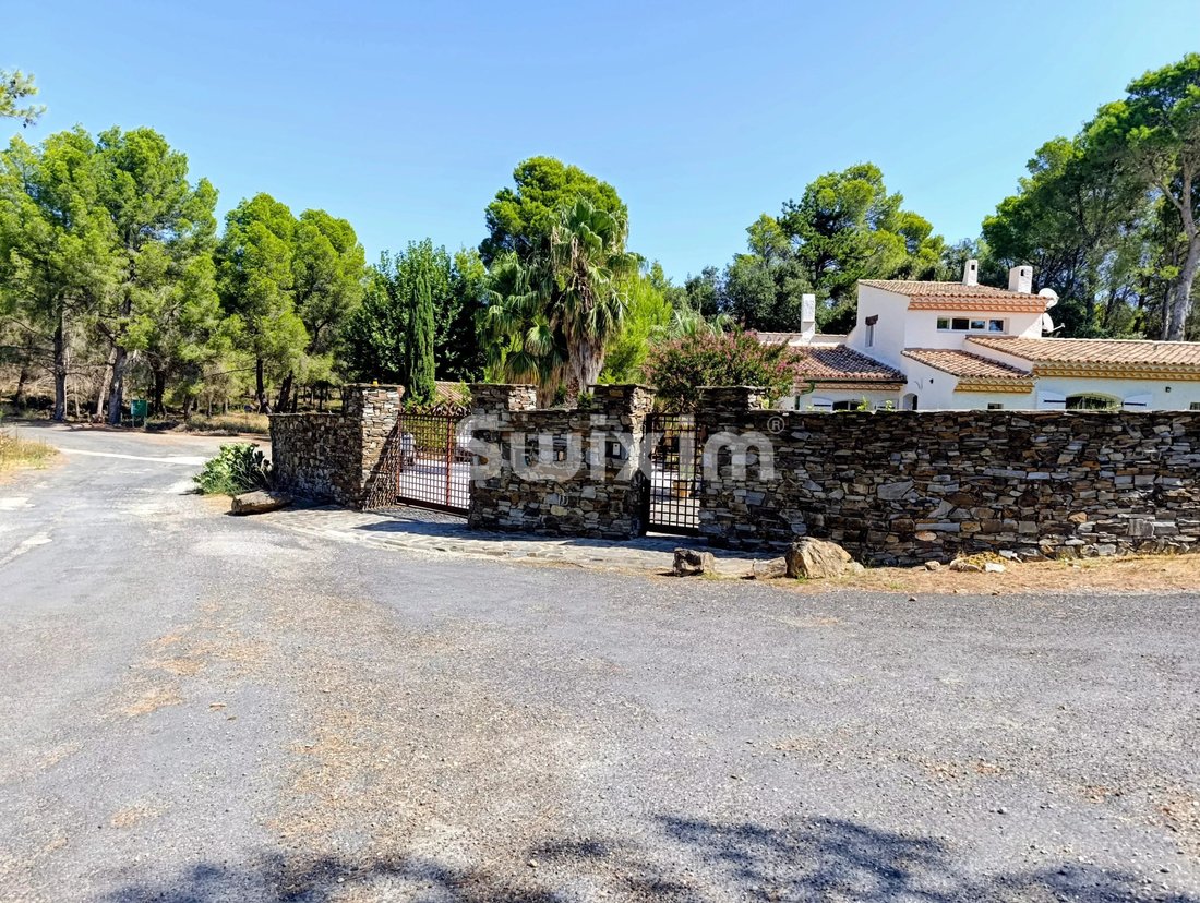 Estate in Les Platanes, Perpignan, France 1 - 18644431