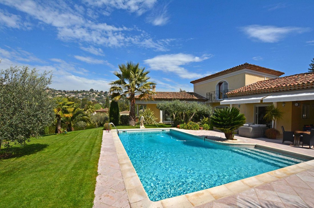 Villa in Mougins, Provence-Alpes-Côte d'Azur, France 1 - 18644869