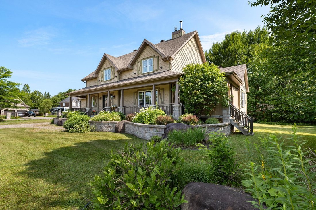 House in Fossambault-sur-le-Lac, Quebec, Canada 2 - 18643262