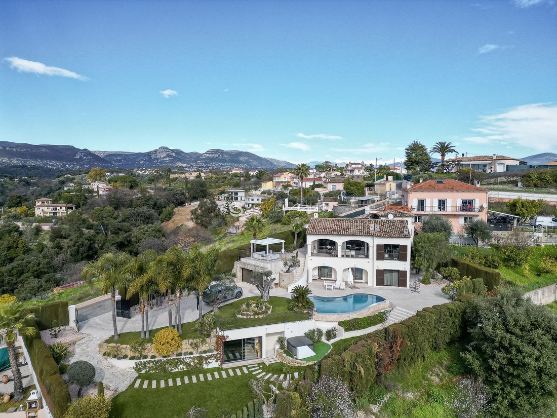 Villa in Centre-Haut de Cagnes, Cagnes-sur-Mer, France 2 - 18645309